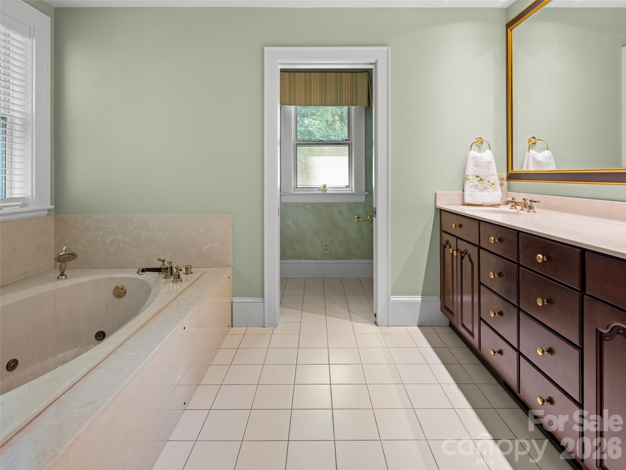 Single Family Residence at 19 Blackwood Road, Asheville, photo 31 of 41
