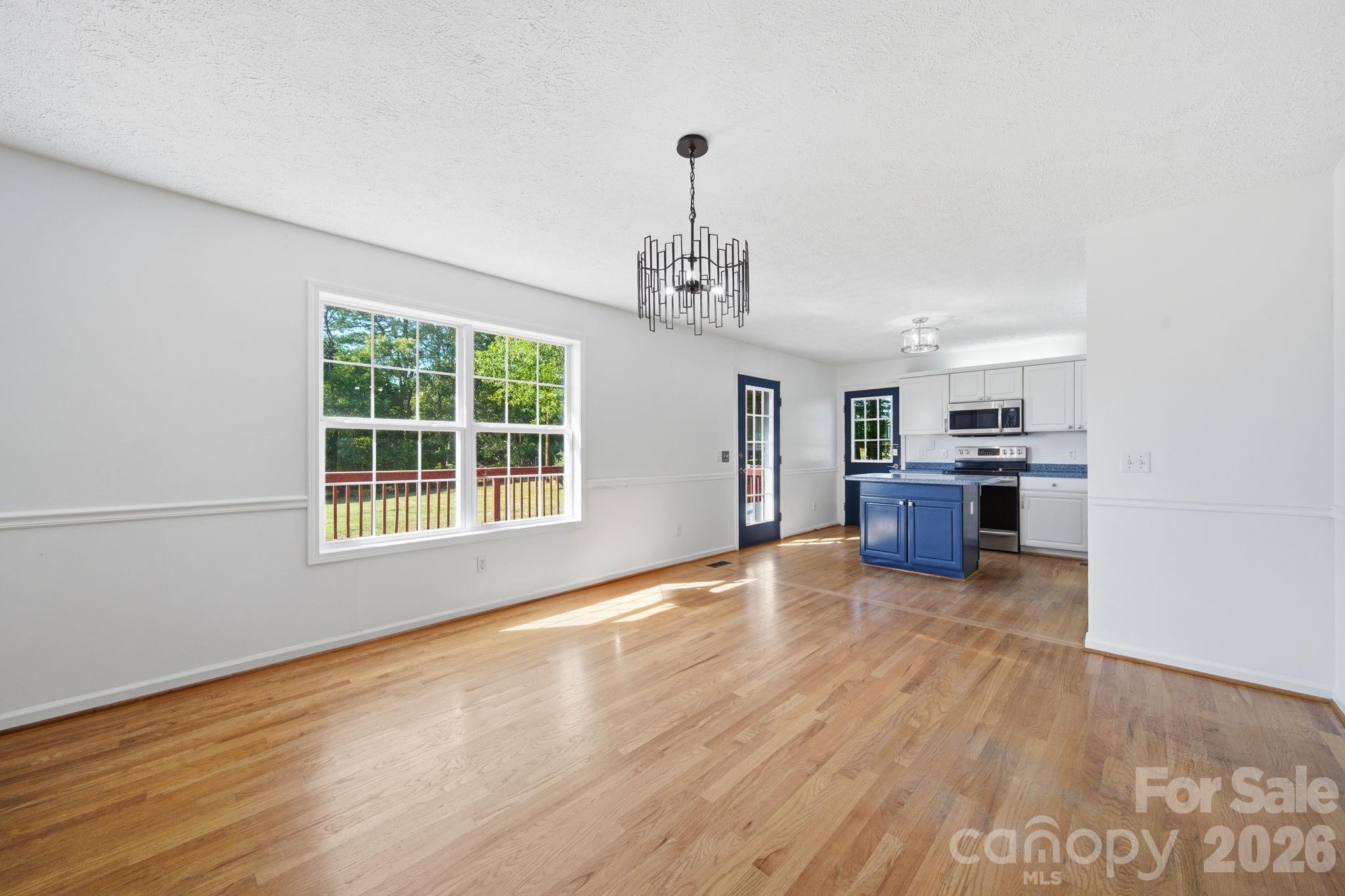 Single Family Residence at 313 Sunrise Circle, Shelby, photo 17 of 42