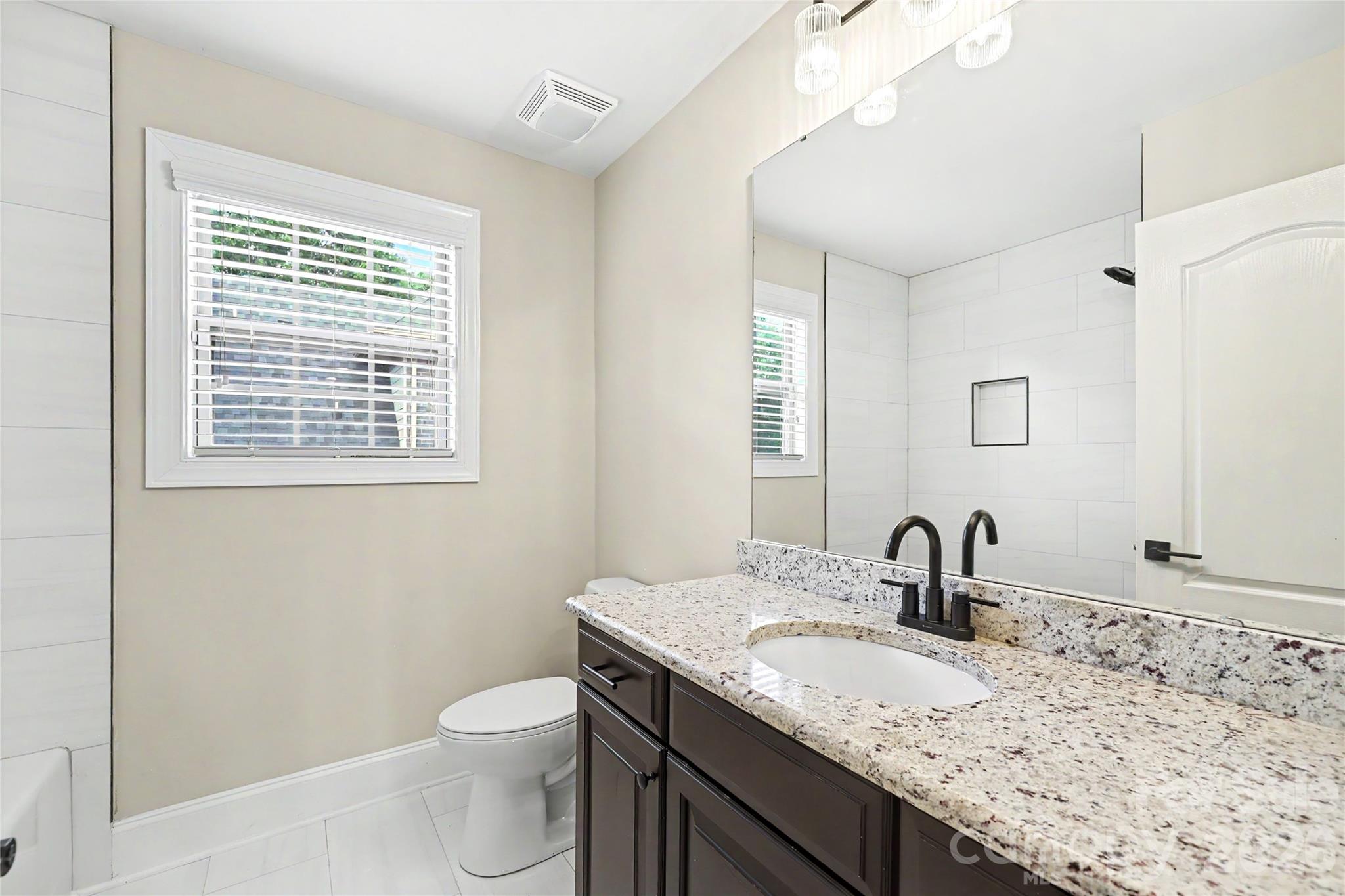 Hall Bathroom - 4624 Pebble Run Drive, Matthews