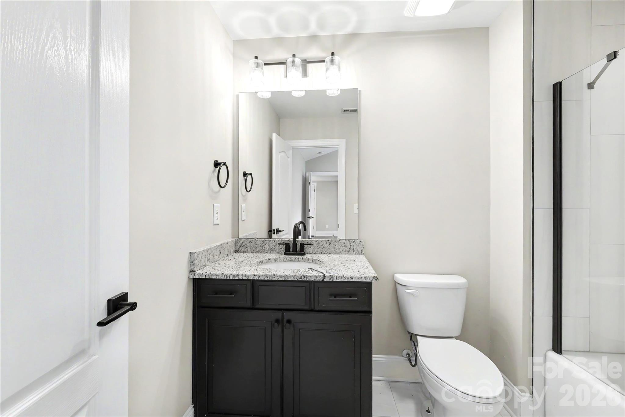 En Suite Bathroom - 4624 Pebble Run Drive, Matthews
