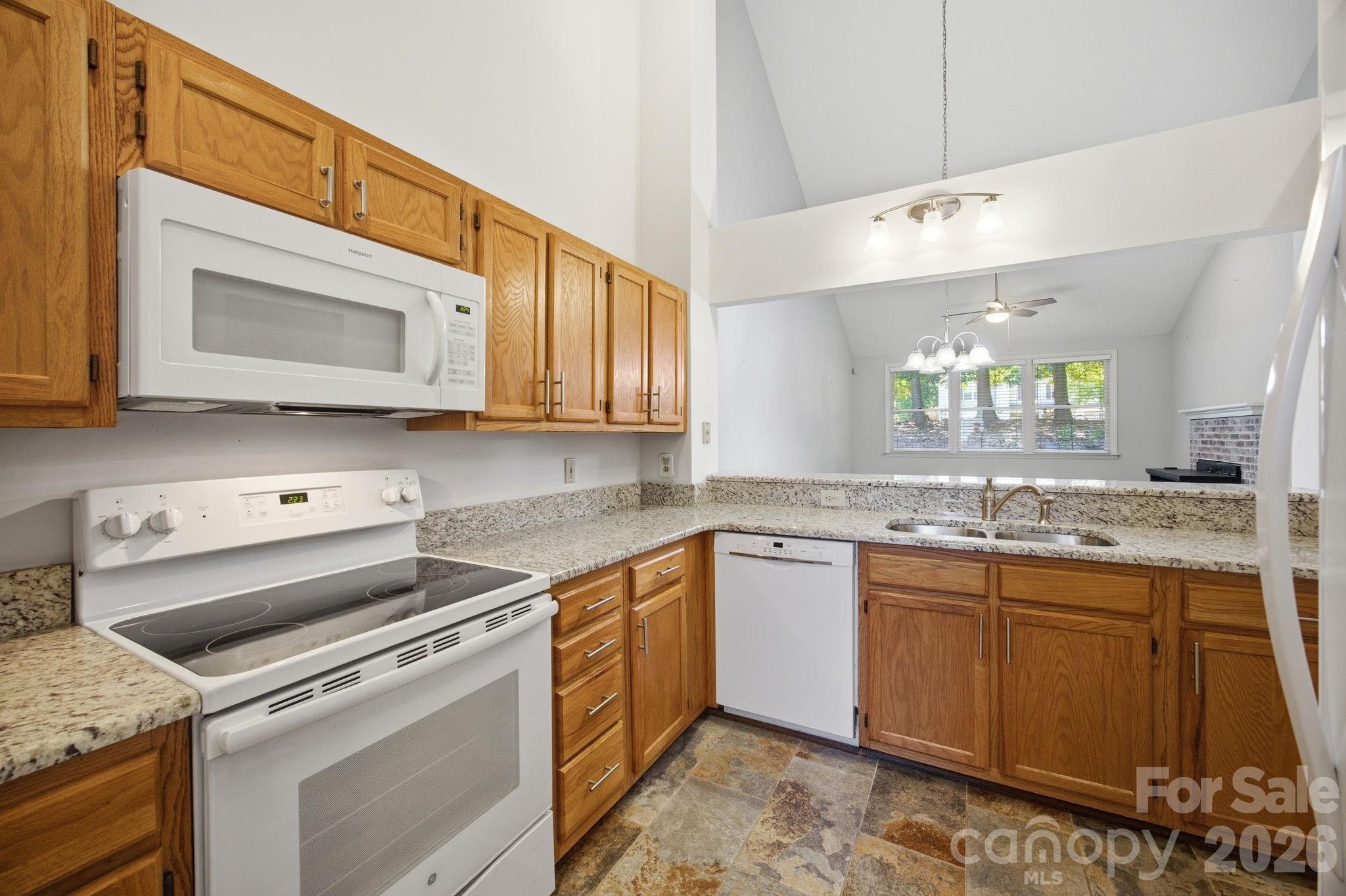 Townhouse at 19980 Oak Leaf Circle, Cornelius, photo 16 of 25