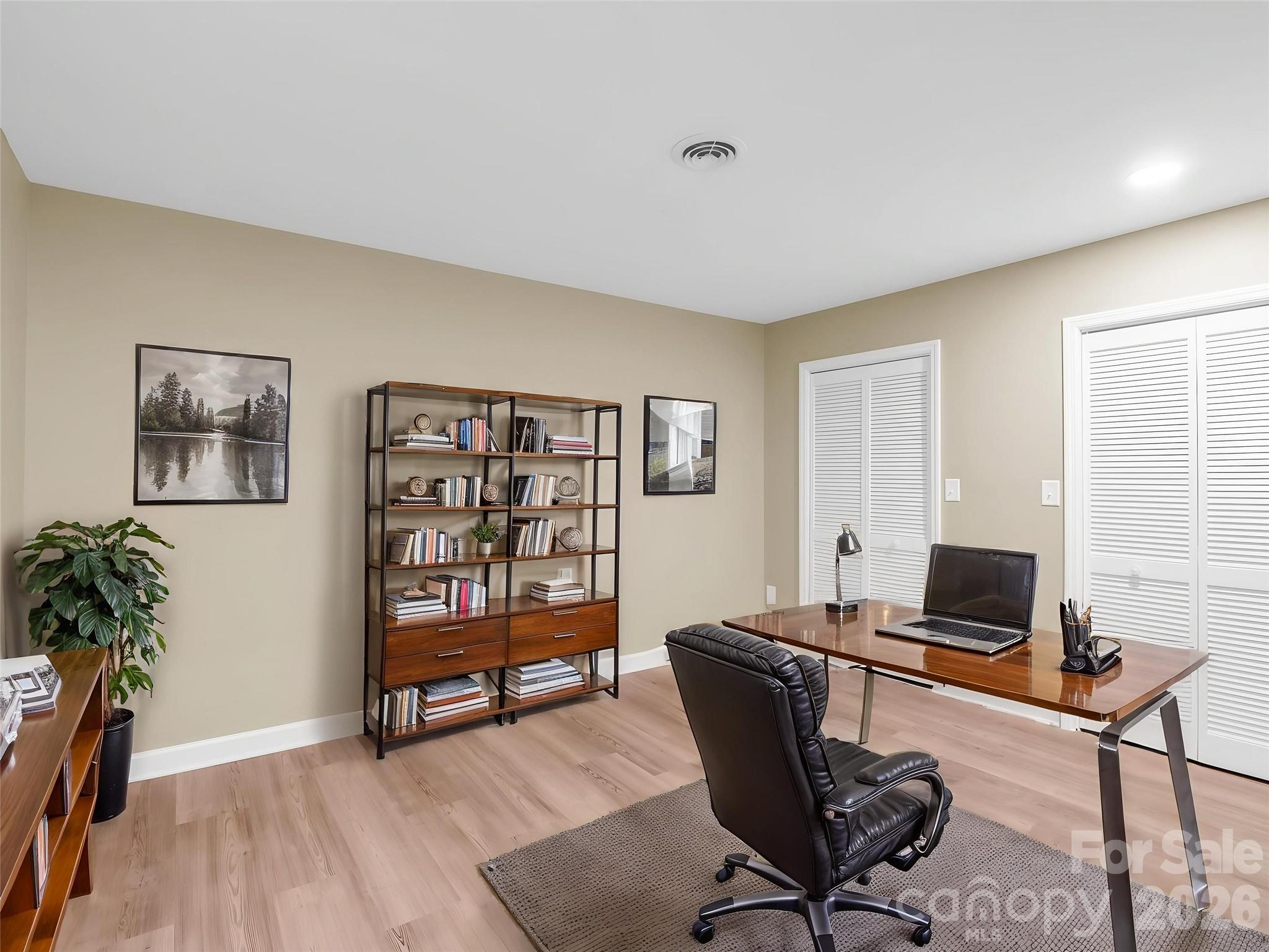 VIRTUALLY STAGED OFFICE/BONUS ROOM. - 44 Jervey Road, Tryon