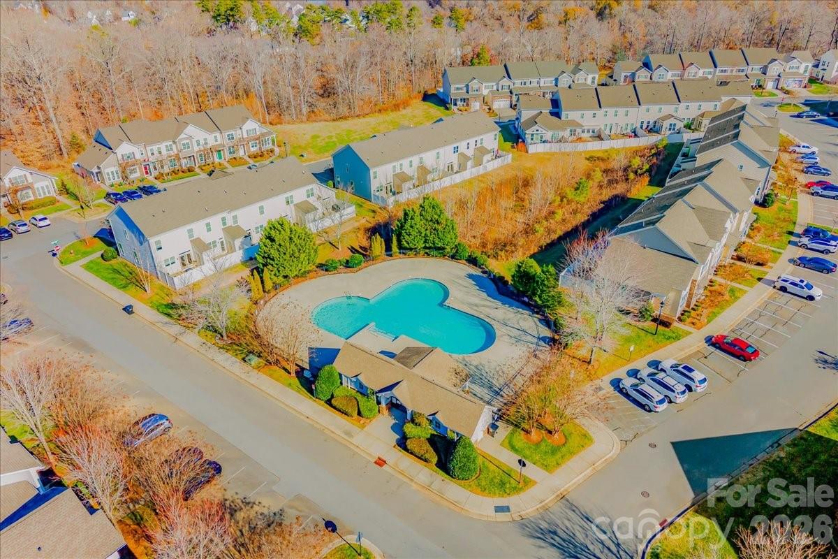 Neighborhood Pool - 108 Prairie View Court, Belmont
