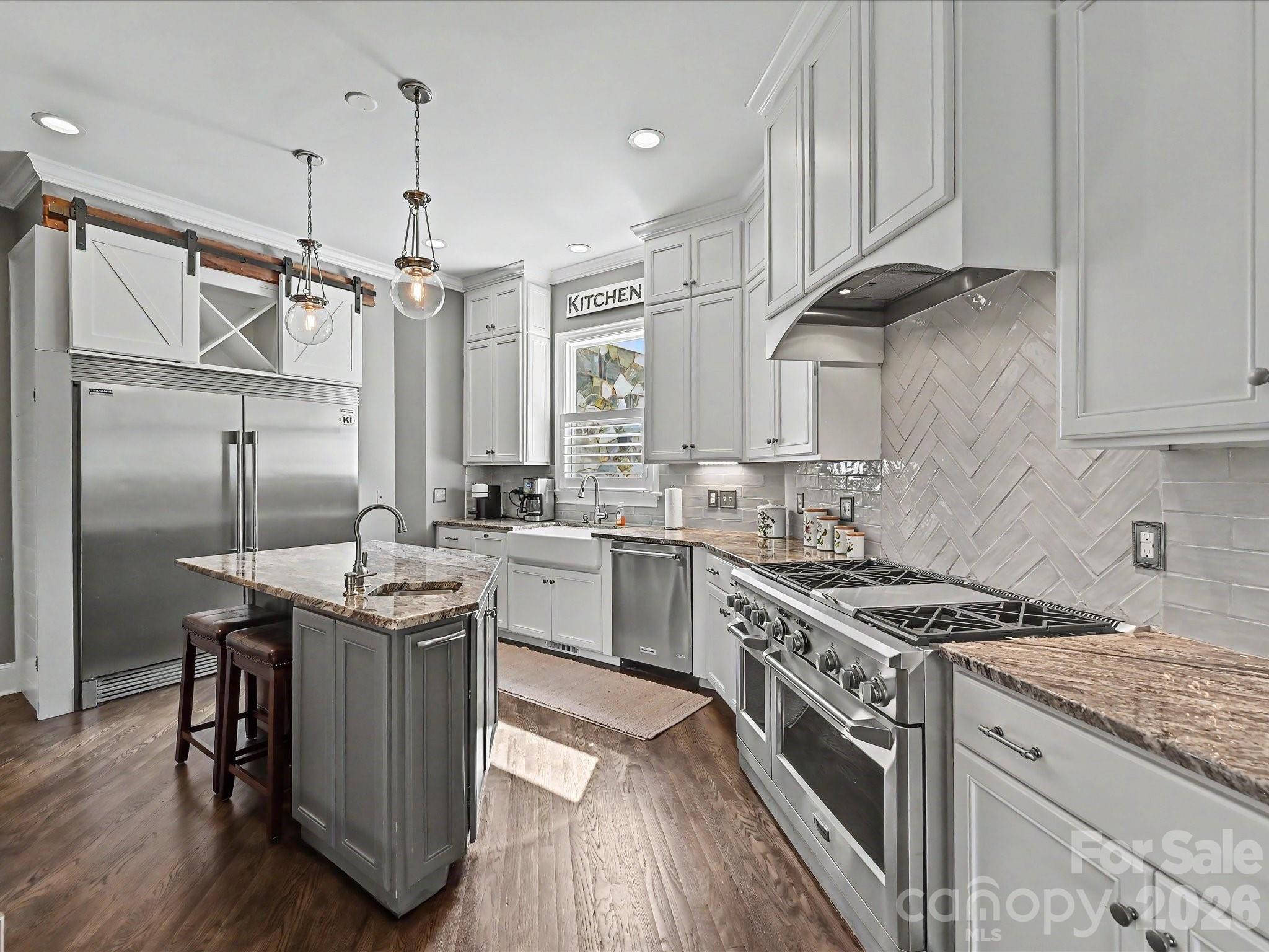 Single Family Residence at 17626 Spinnakers Reach Drive, Cornelius, photo 3 of 48