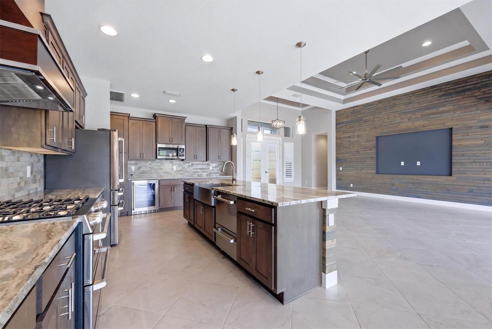 Single Family Residence at 15530 STAUNTON CIR, PORT CHARLOTTE, photo 14 of 65