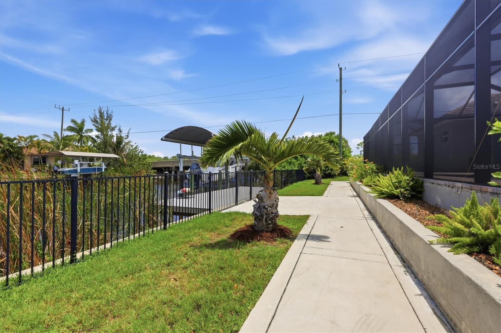 Single Family Residence at 15530 STAUNTON CIR, PORT CHARLOTTE, photo 23 of 65
