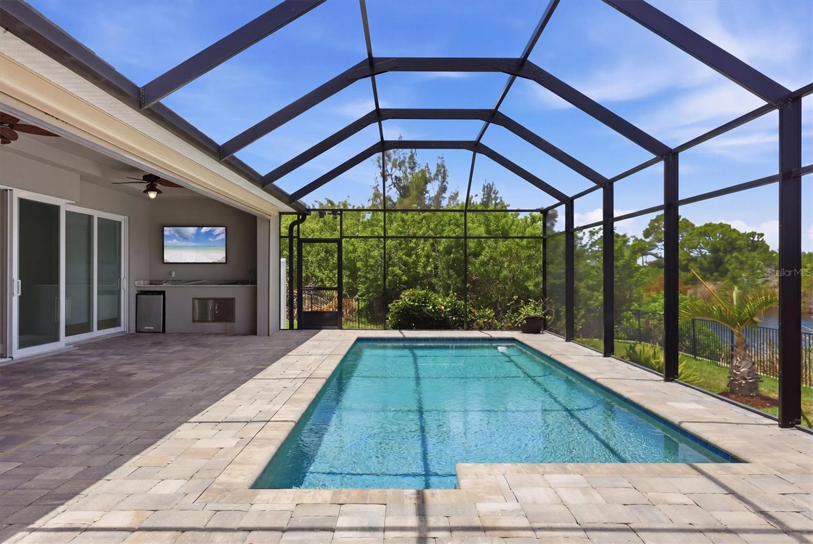 Single Family Residence at 15530 STAUNTON CIR, PORT CHARLOTTE, photo 27 of 65