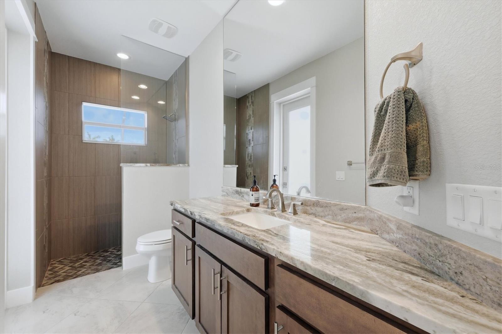 Guest bathroom - 15530 STAUNTON CIR, PORT CHARLOTTE