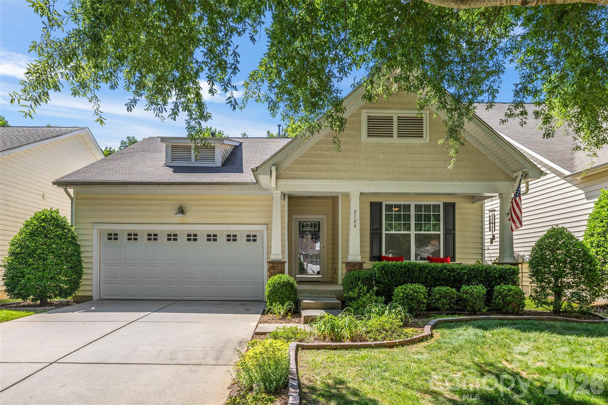 Single Family Residence at 3124 Streamhaven Drive, Indian Land, photo 2 of 37
