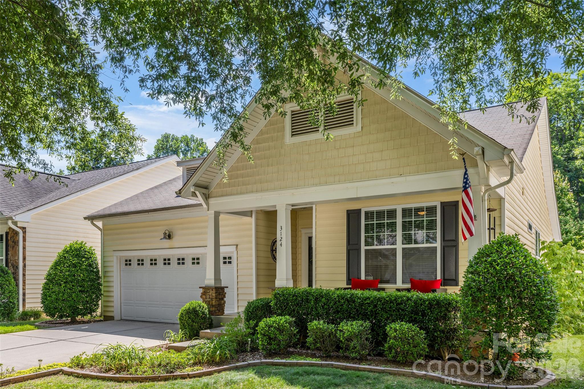 Single Family Residence at 3124 Streamhaven Drive, Indian Land, photo 3 of 37
