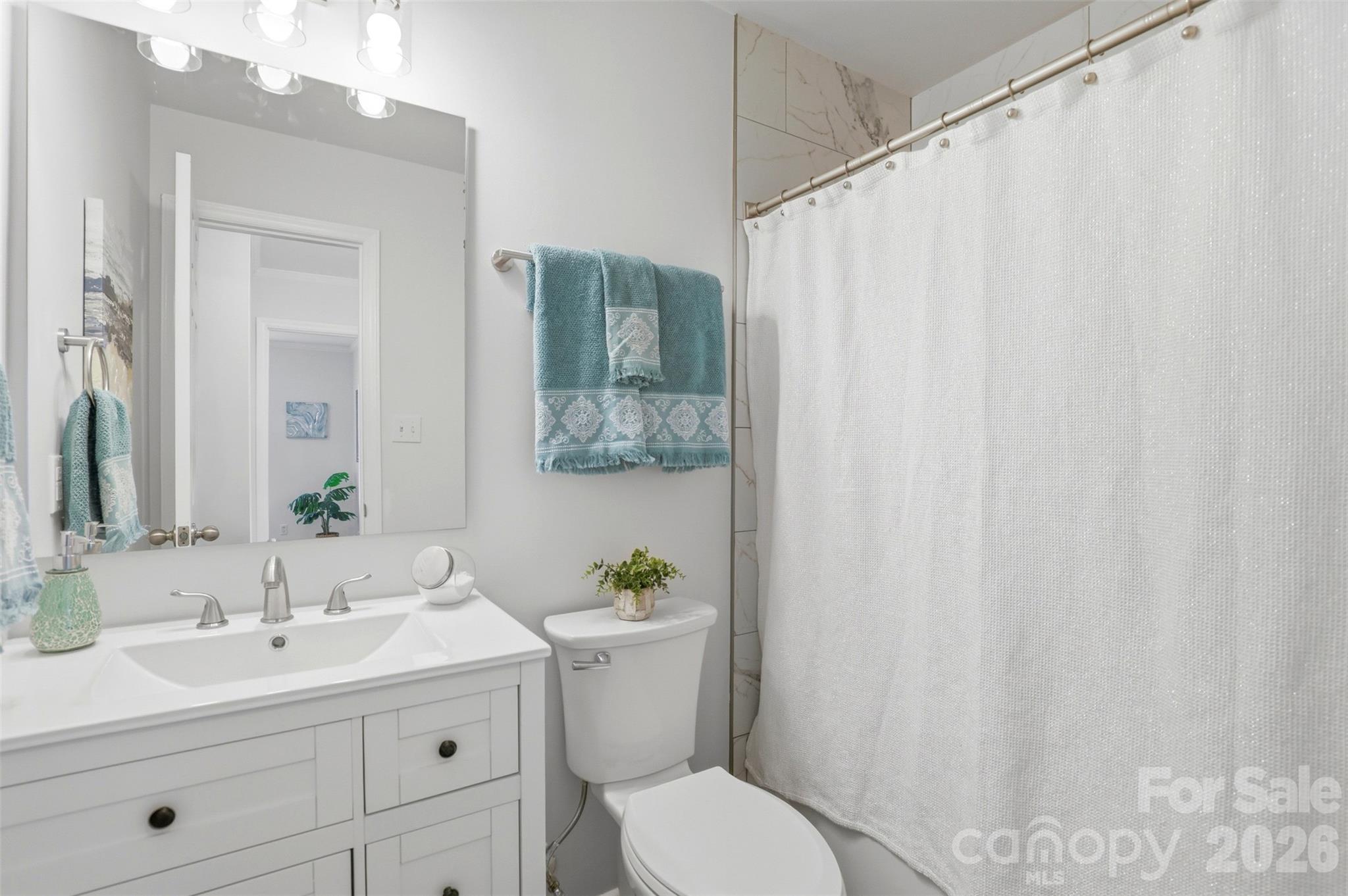 Common bath off hallway has been refreshed with updated fixtures! - 9624 Central Drive, Mint Hill