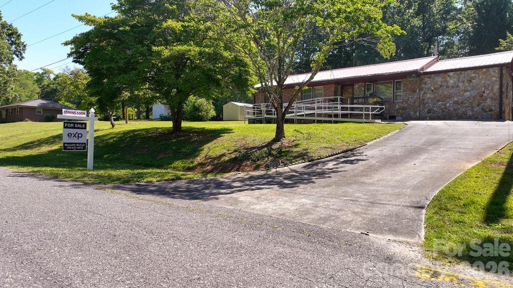 Driveway - 905 S 10th Street, Bessemer City