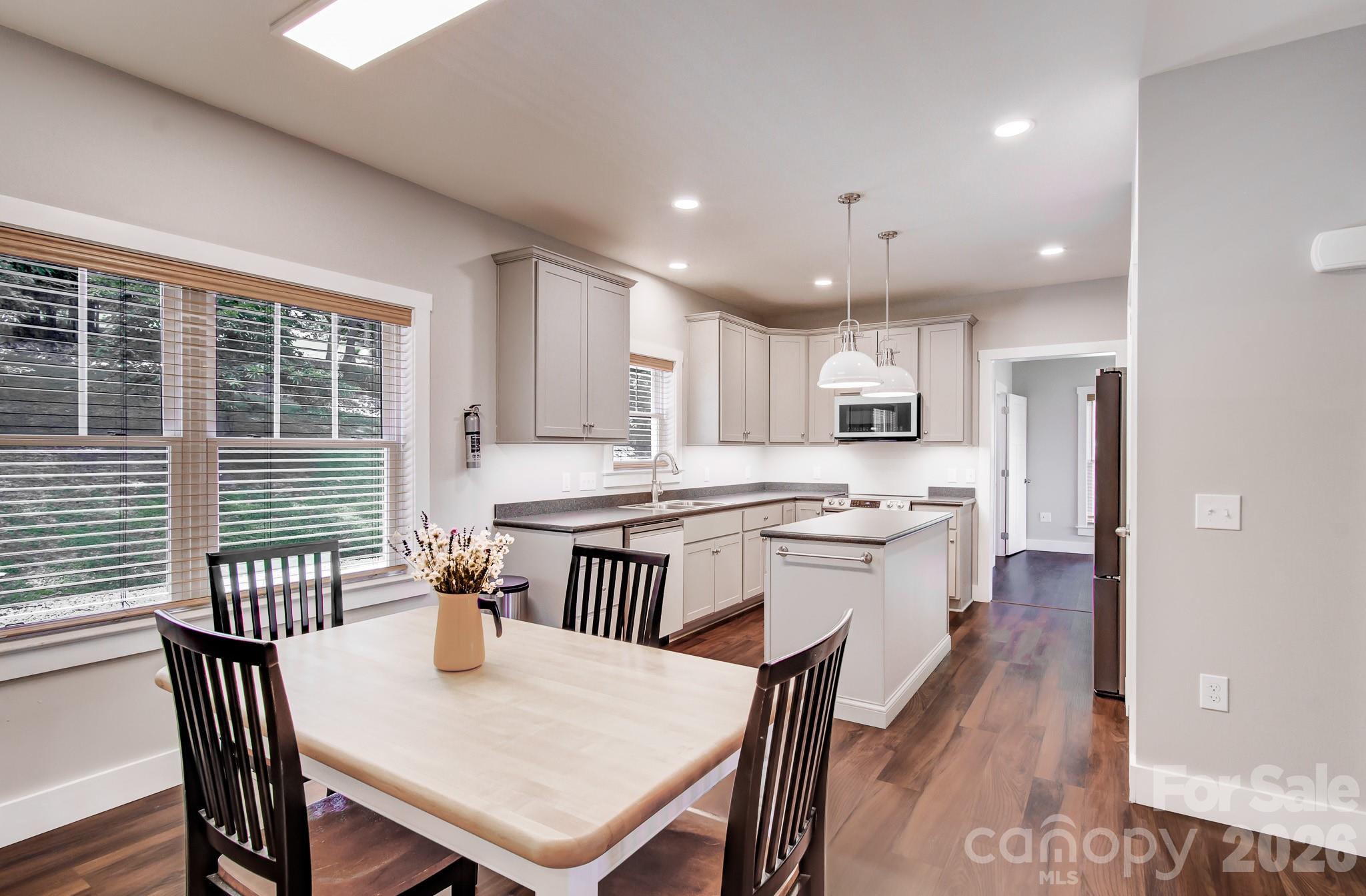 Single Family Residence at 180 Ellerslie Acre None, Hendersonville, photo 9 of 46