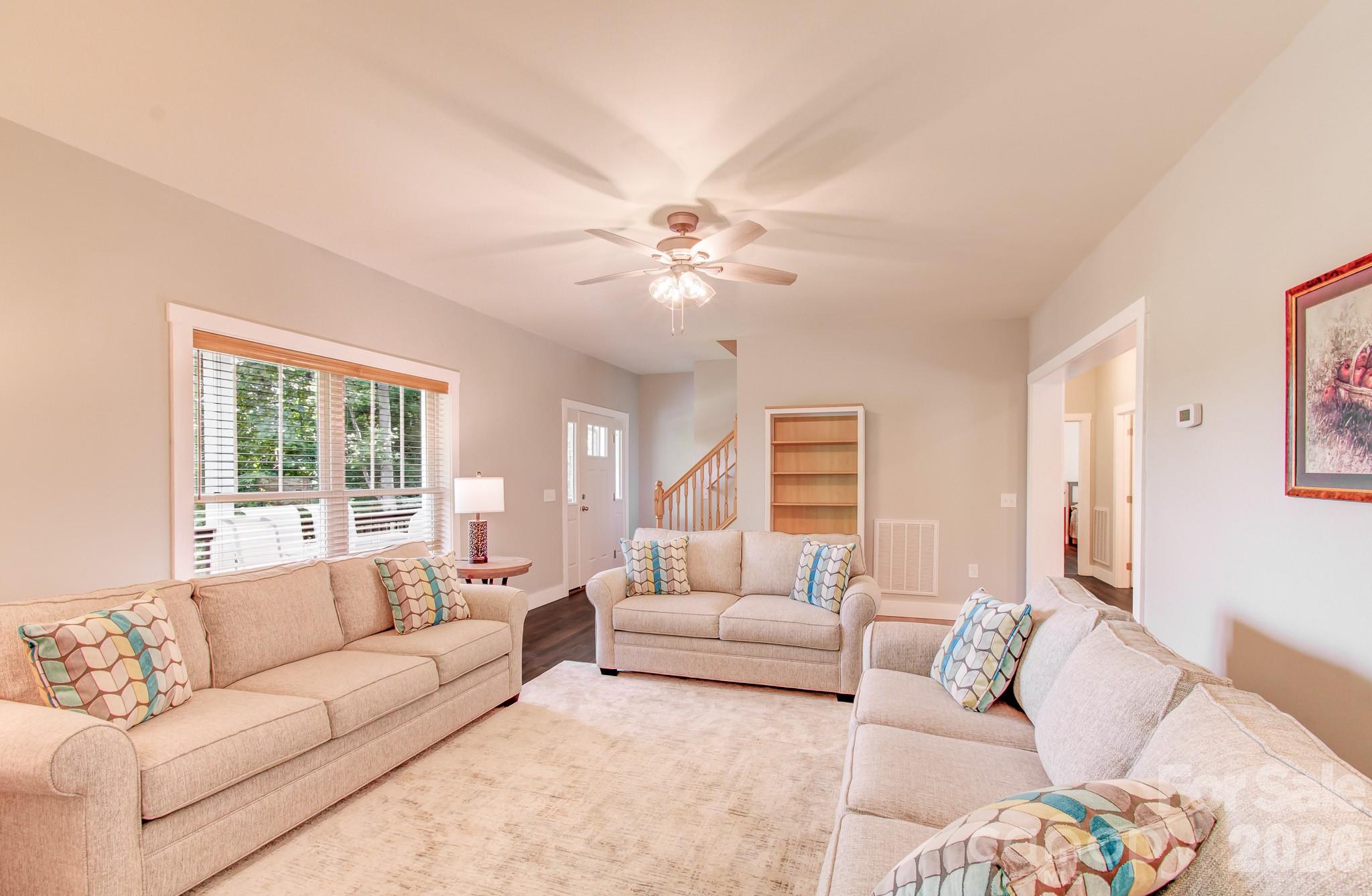 Single Family Residence at 180 Ellerslie Acre None, Hendersonville, photo 12 of 46