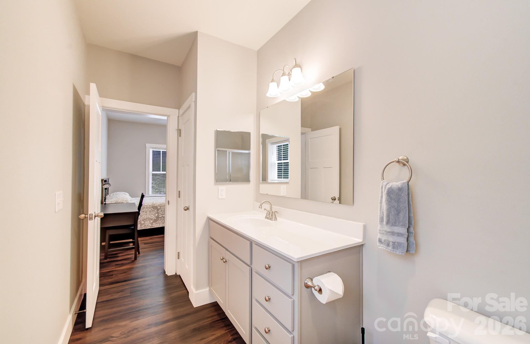 Single Family Residence at 180 Ellerslie Acre None, Hendersonville, photo 19 of 46