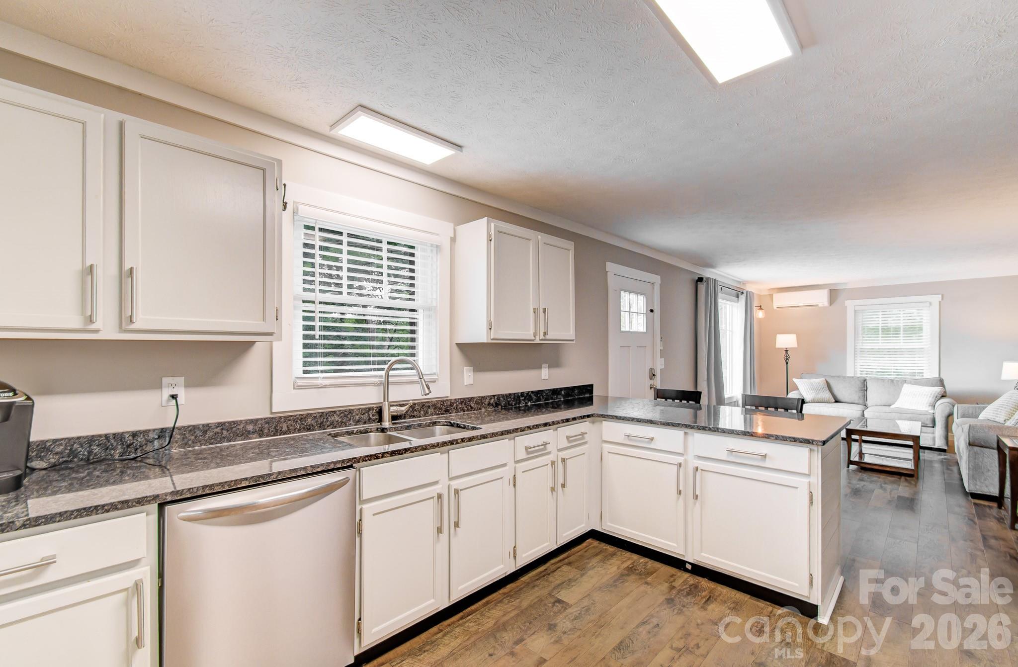 Single Family Residence at 180 Ellerslie Acre None, Hendersonville, photo 29 of 46