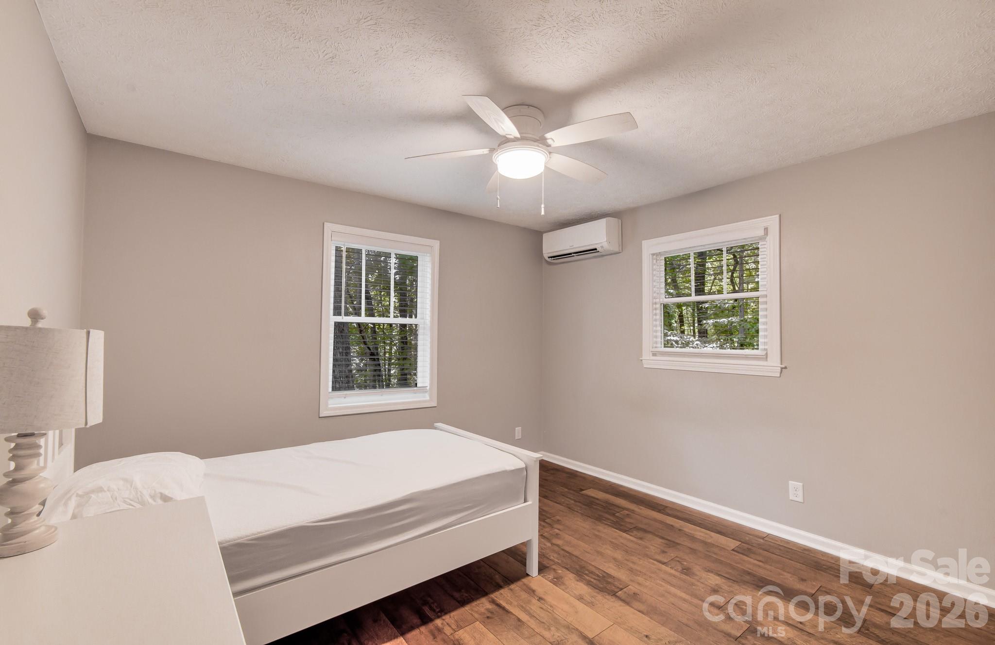 Single Family Residence at 180 Ellerslie Acre None, Hendersonville, photo 35 of 46