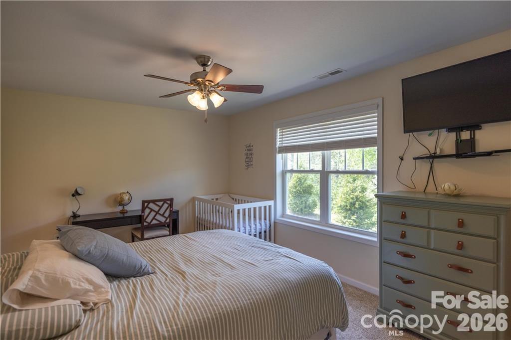 Single Family Residence at 101 Towne Place, Clyde, photo 11 of 28