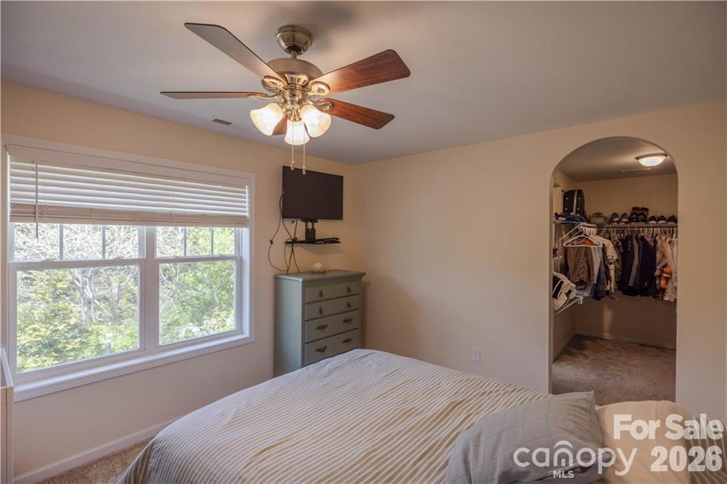 Single Family Residence at 101 Towne Place, Clyde, photo 12 of 28