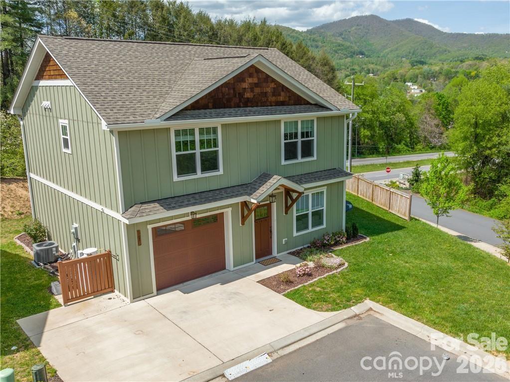 Single Family Residence at 101 Towne Place, Clyde, photo 24 of 28
