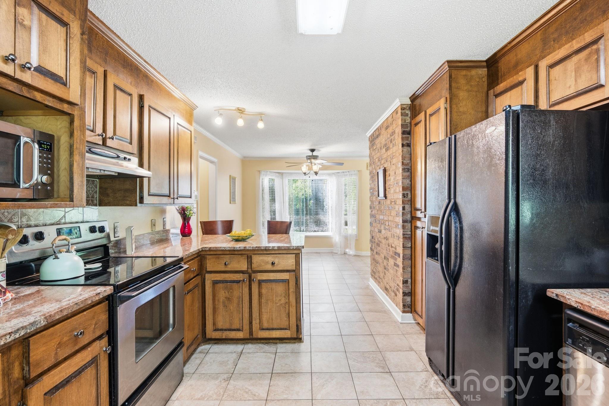 Single Family Residence at 1775 Apple Tree Lane, Fort Mill, photo 9 of 42