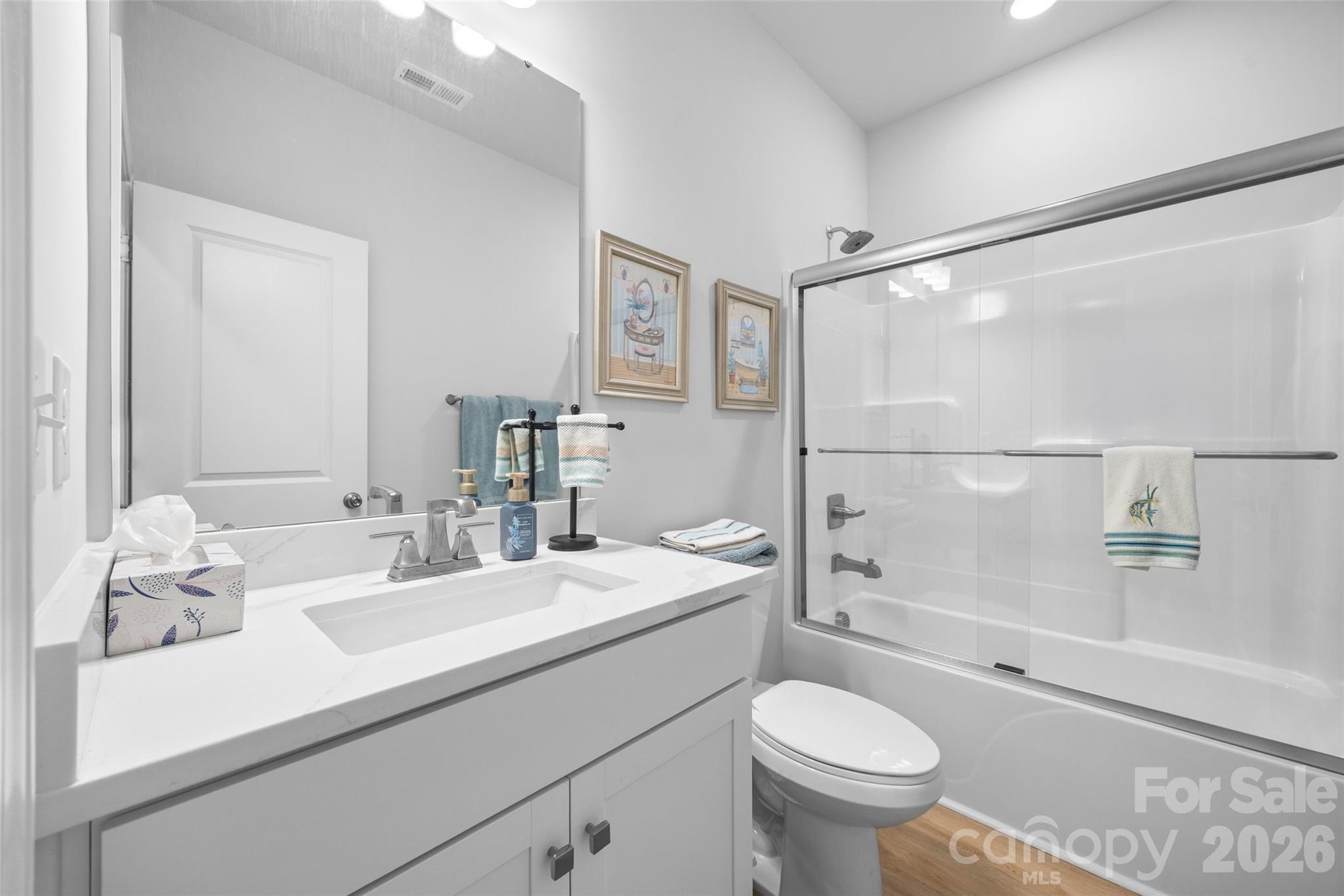 Guest Bathroom - 3129 Gavin Lane, Harrisburg
