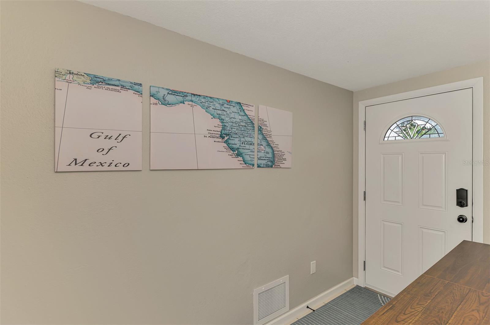 Single Family Residence at 361 FALKLAND RD, VENICE, photo 6 of 40