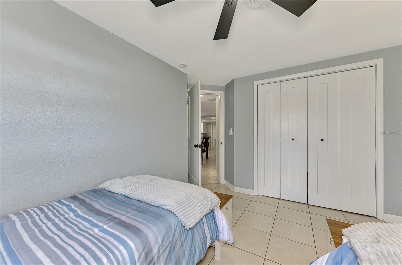 Single Family Residence at 361 FALKLAND RD, VENICE, photo 27 of 40