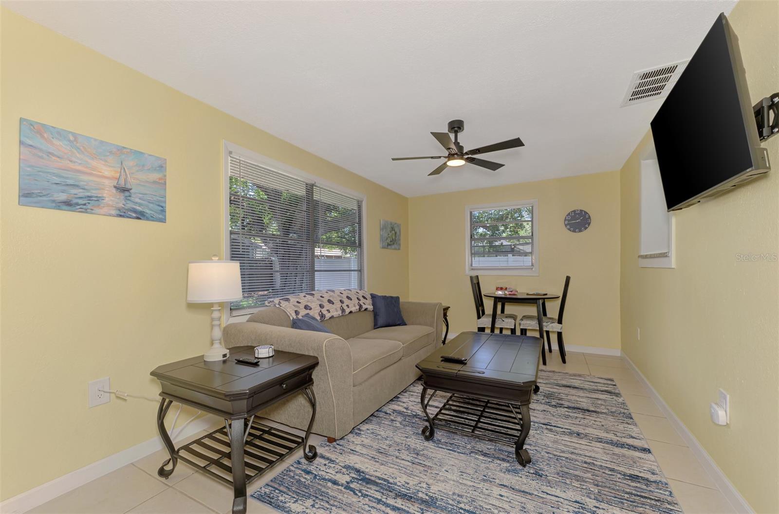 Single Family Residence at 361 FALKLAND RD, VENICE, photo 29 of 40