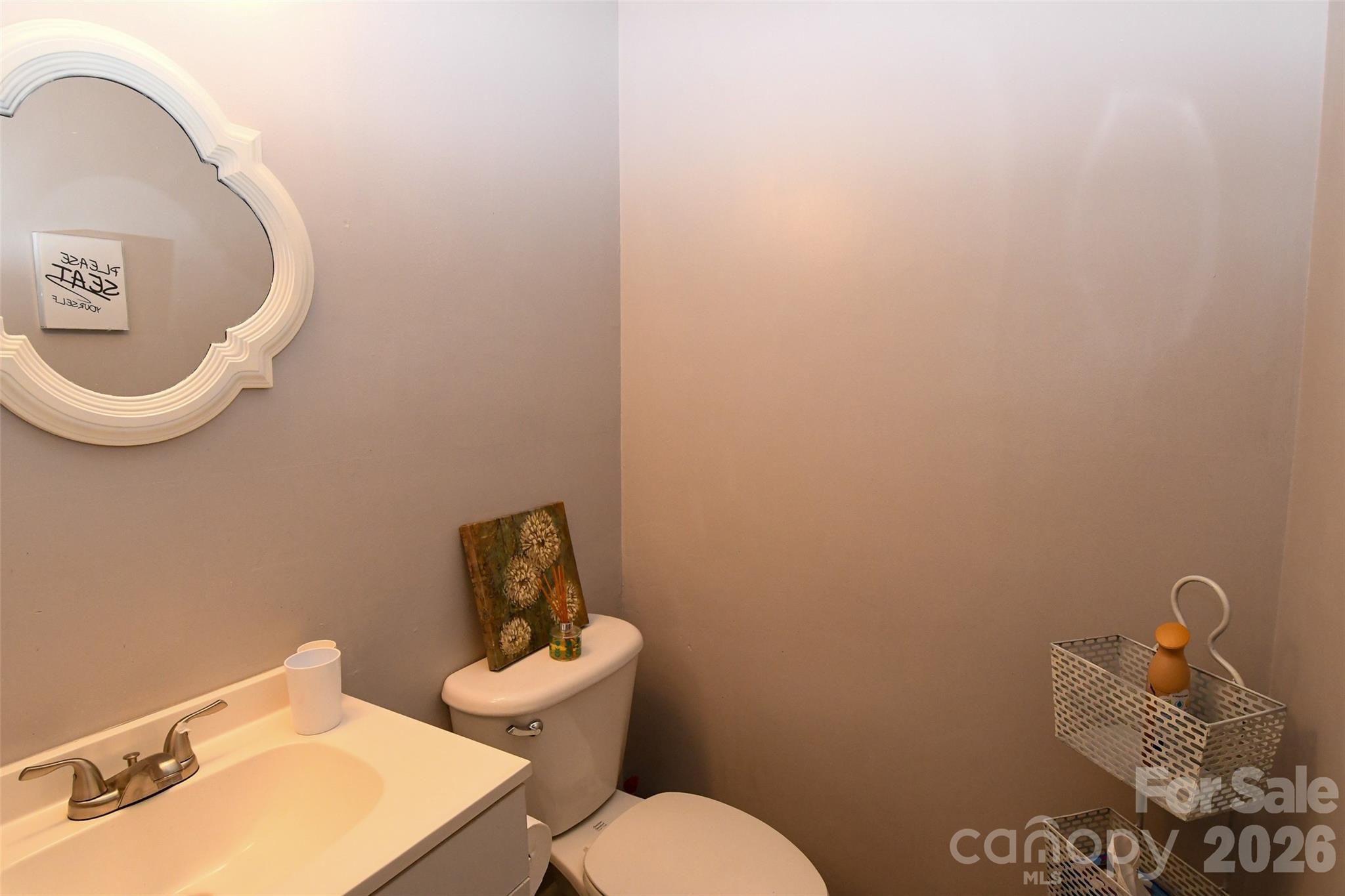 Condominium at 1046 Surry Lane, Gastonia, photo 6 of 14
