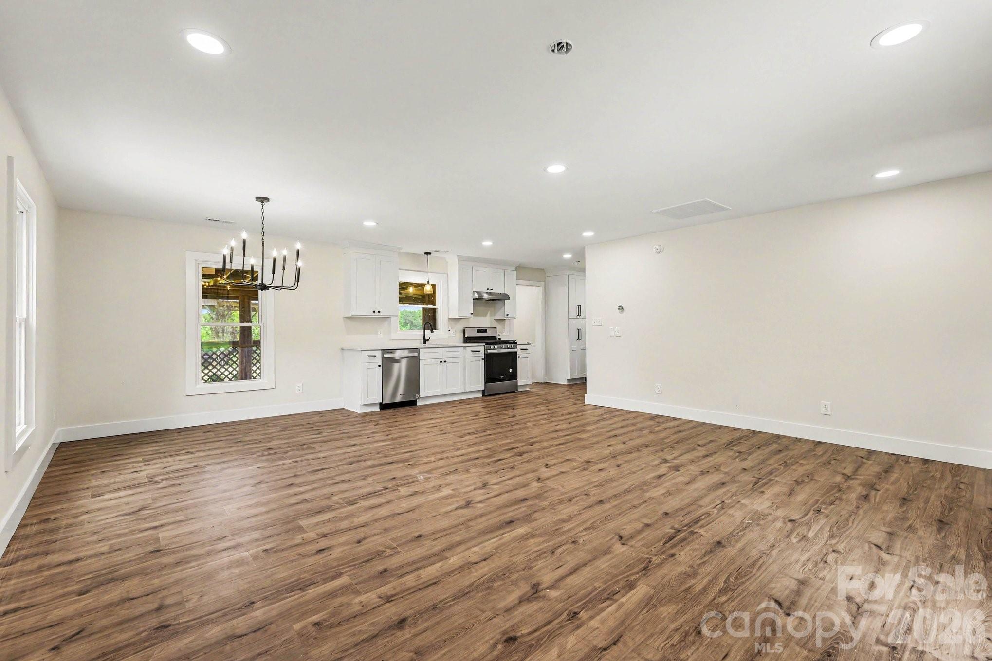 Single Family Residence at 3355 Mary Elizabeth Church Road, Waxhaw, photo 3 of 25