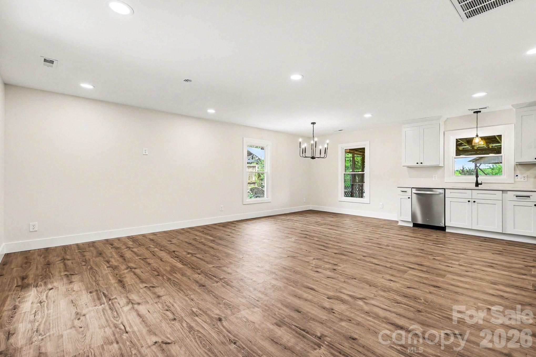 Single Family Residence at 3355 Mary Elizabeth Church Road, Waxhaw, photo 4 of 25