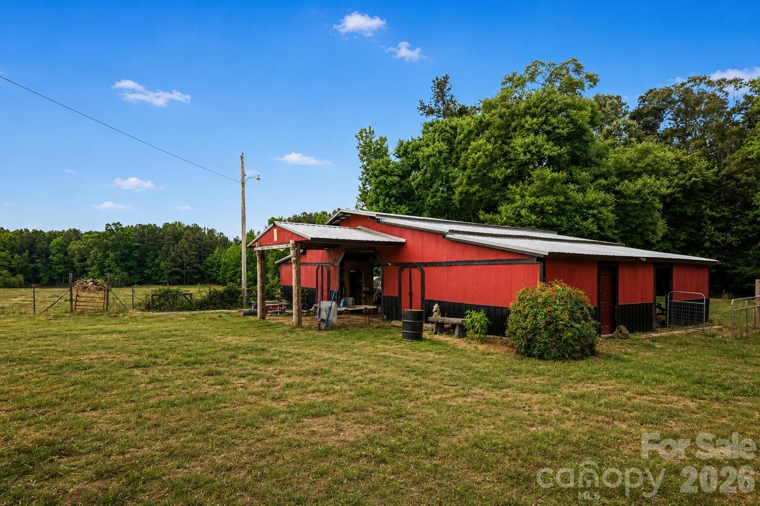 Single Family Residence at 3355 Mary Elizabeth Church Road, Waxhaw, photo 15 of 25