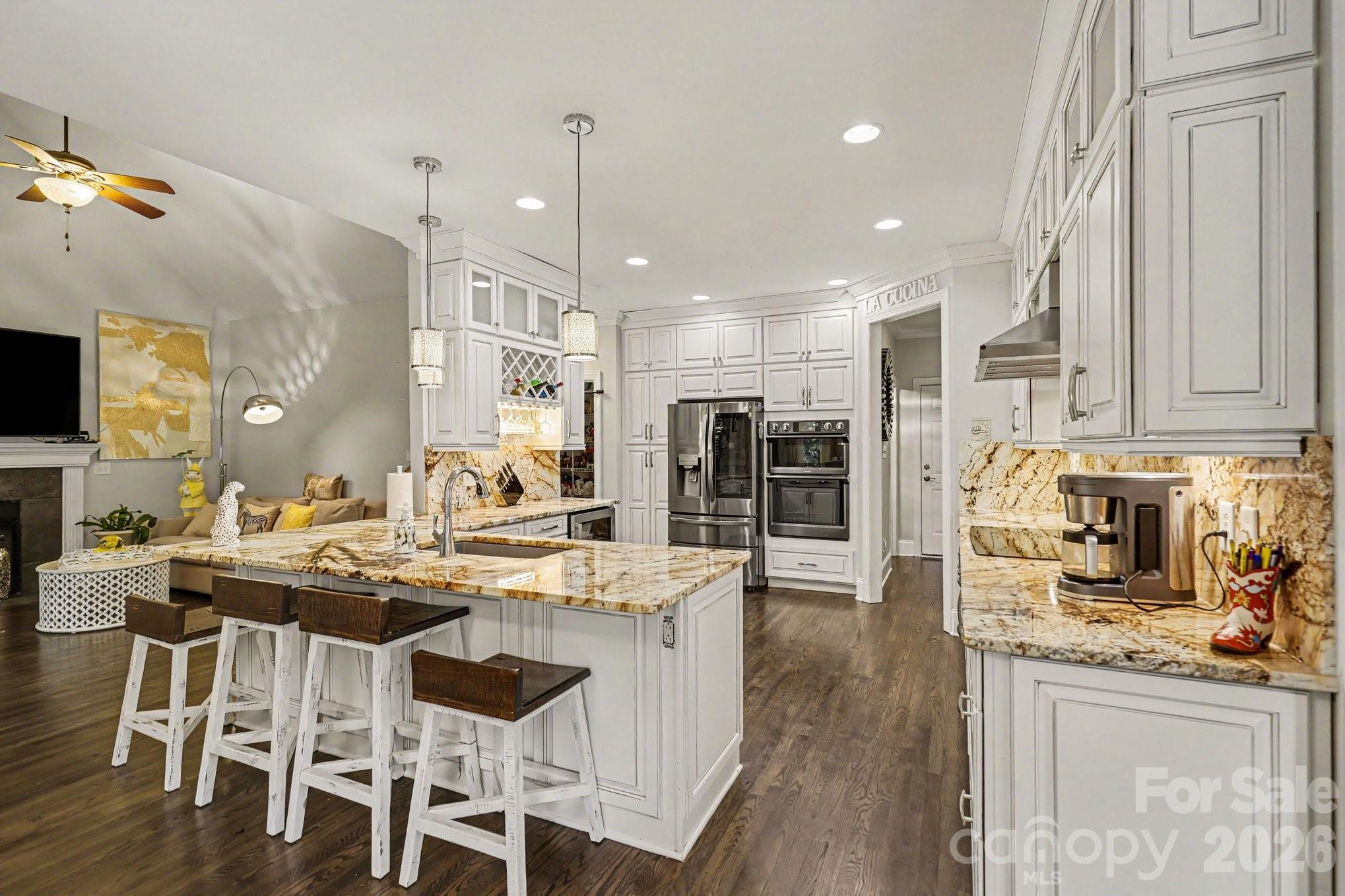 Kitchen Bar - 163 Evening Shadow Road, Lake Wylie