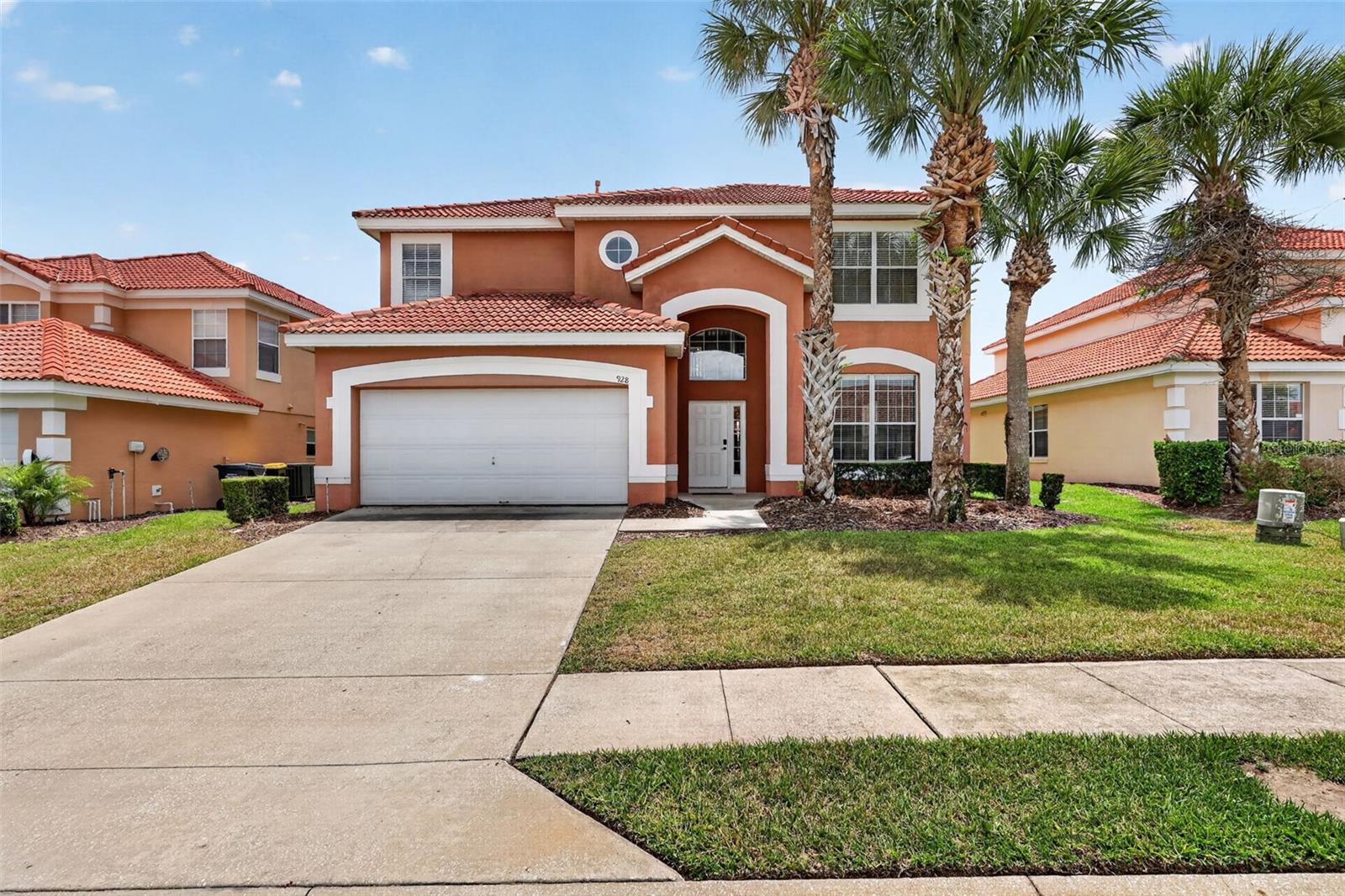 Single Family Residence at 928 SOLANA CIR, DAVENPORT