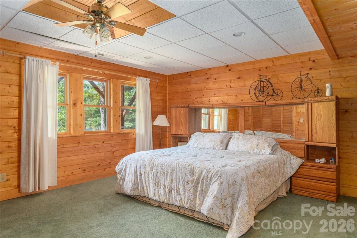Large bedroom in Apartment. - 235 Timucua Trail, Waynesville