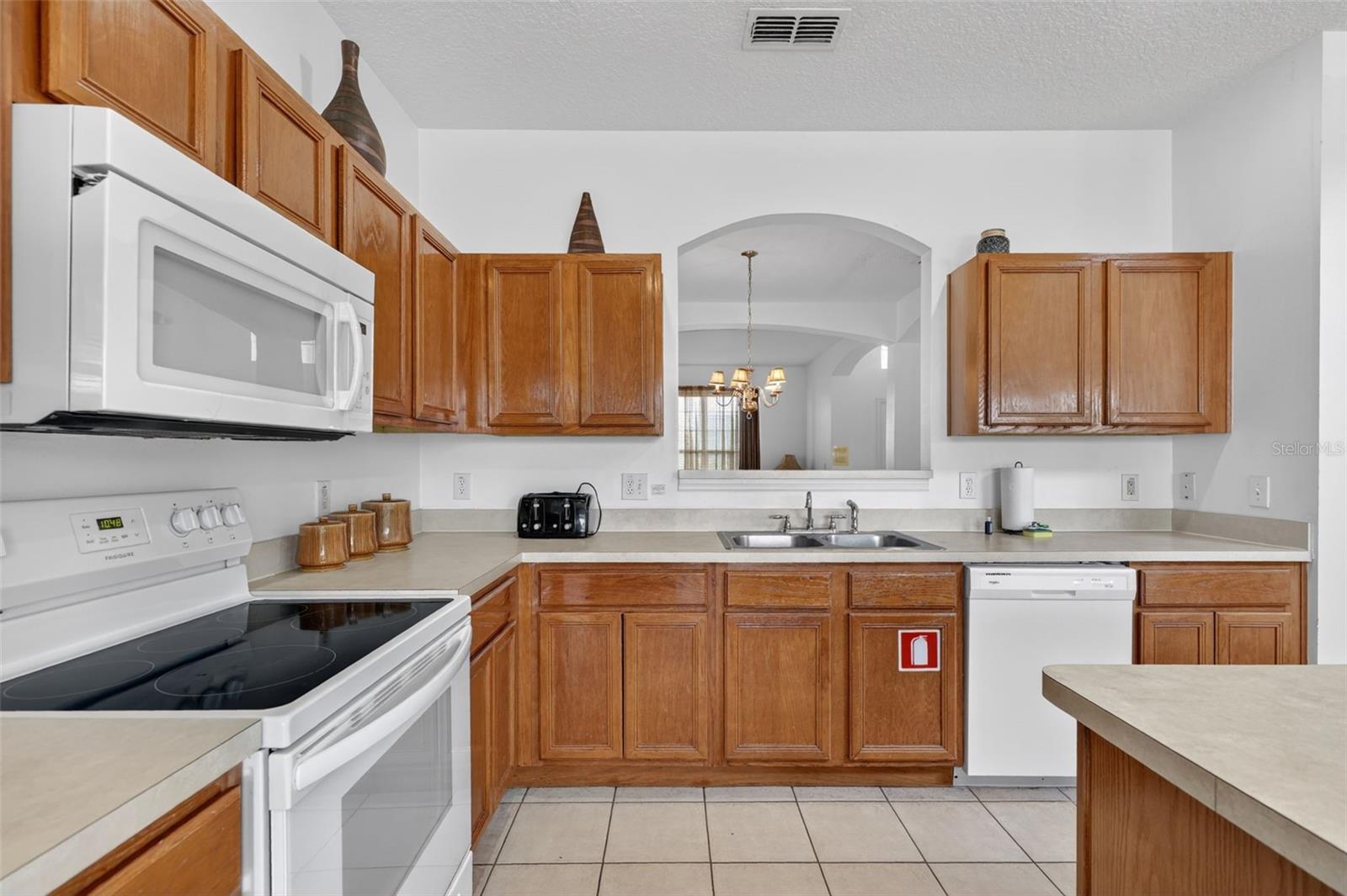 Single Family Residence at 630 SOLANA CIR, DAVENPORT, photo 16 of 81