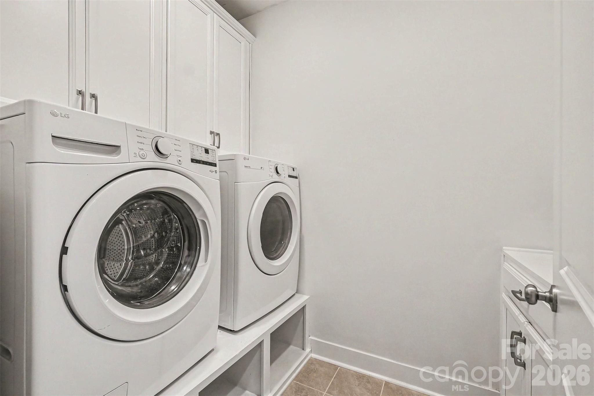 Upstairs Laundry - 162 Stibbs Cross Road, Mooresville