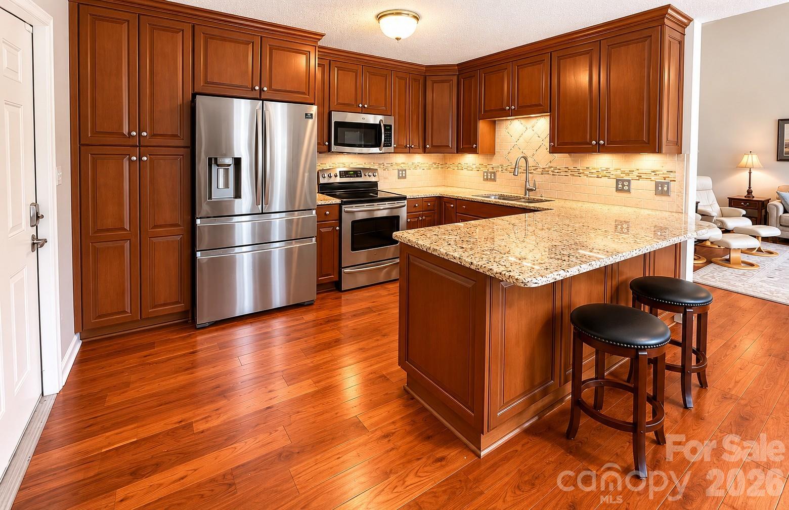 Townhouse at 603 29th Avenue NE, Hickory, photo 4 of 28