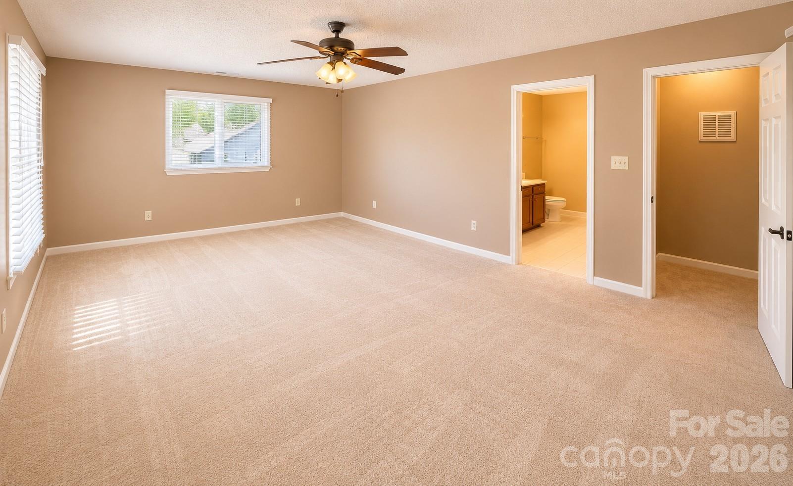 Townhouse at 603 29th Avenue NE, Hickory, photo 11 of 28