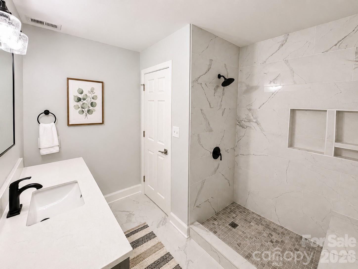 Townhouse at 603 29th Avenue NE, Hickory, photo 22 of 28