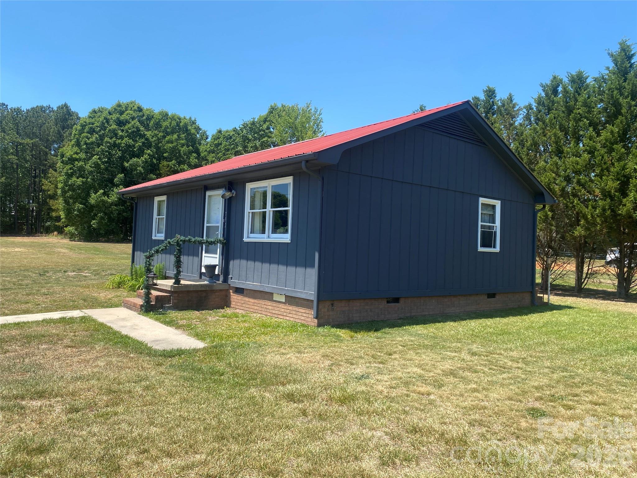 Triplex at 788 Coley Road, Salisbury, photo 2 of 43