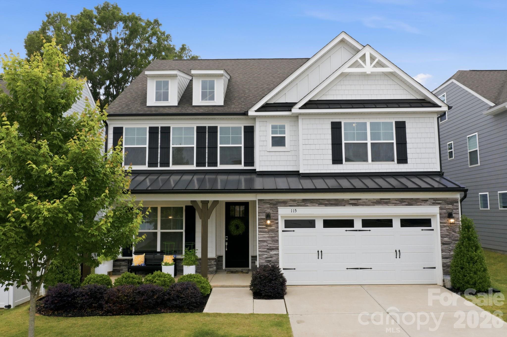 Single Family Residence at 115 Summerhill Drive, Mooresville, photo 2 of 48