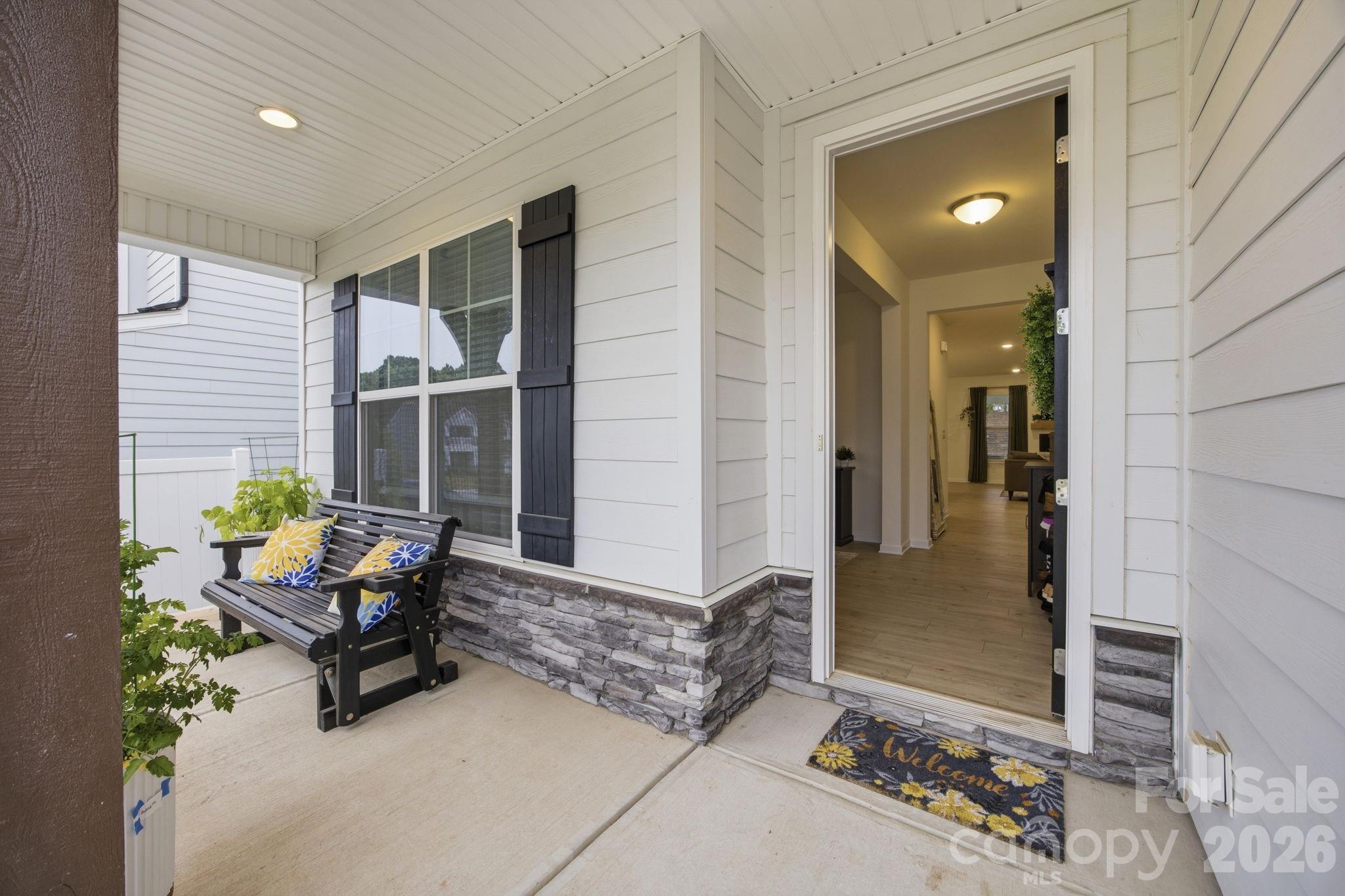 Single Family Residence at 115 Summerhill Drive, Mooresville, photo 3 of 48