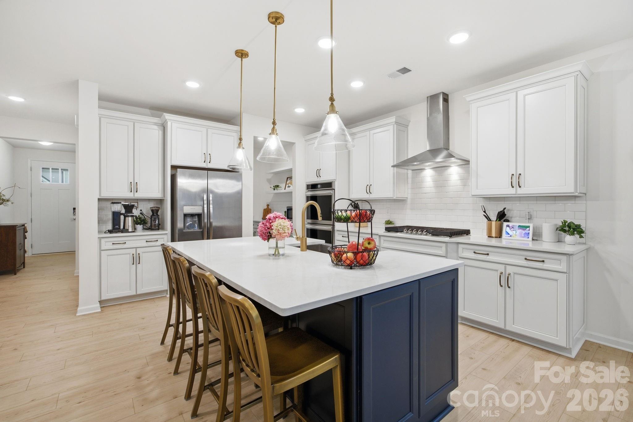 Single Family Residence at 115 Summerhill Drive, Mooresville, photo 9 of 48