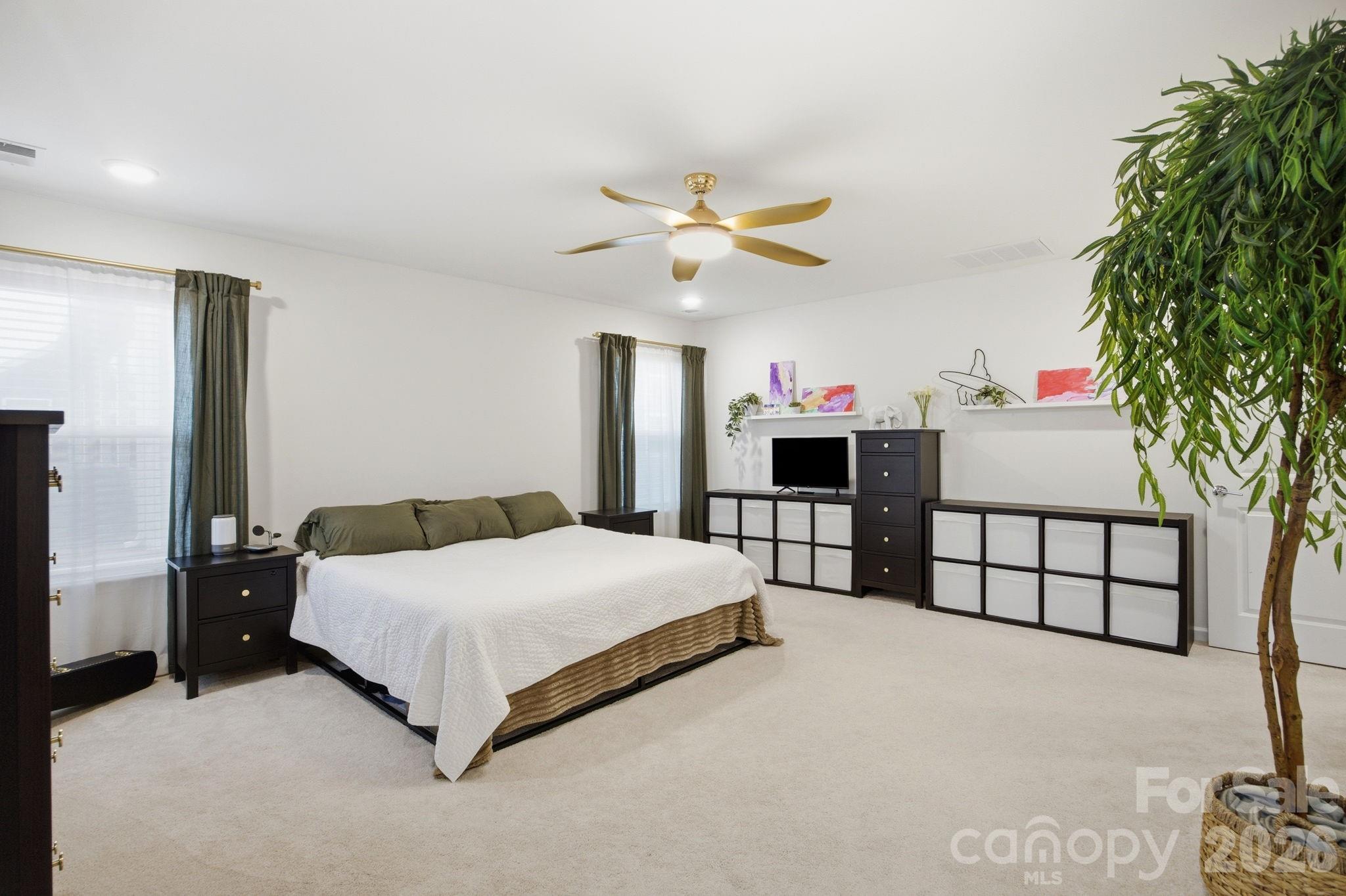 Single Family Residence at 115 Summerhill Drive, Mooresville, photo 28 of 48
