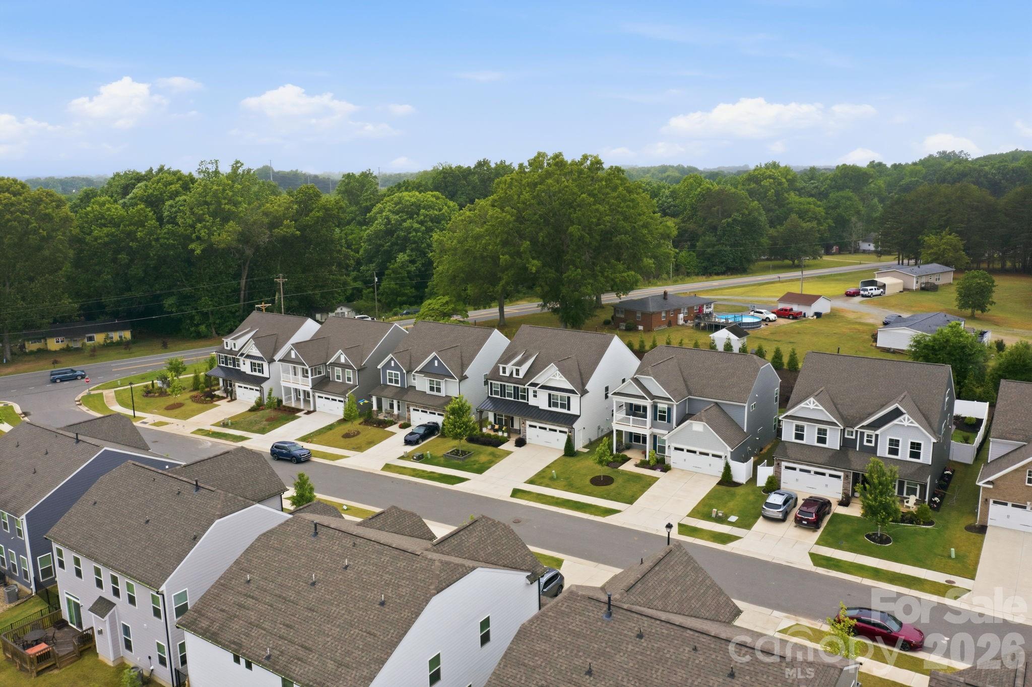 Single Family Residence at 115 Summerhill Drive, Mooresville, photo 44 of 48