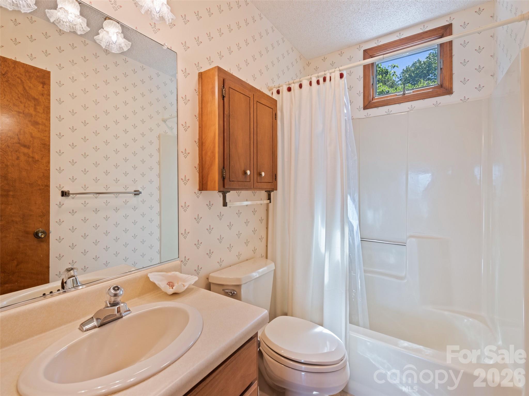 Townhouse at 600 Brandywine Road, Waynesville, photo 13 of 23
