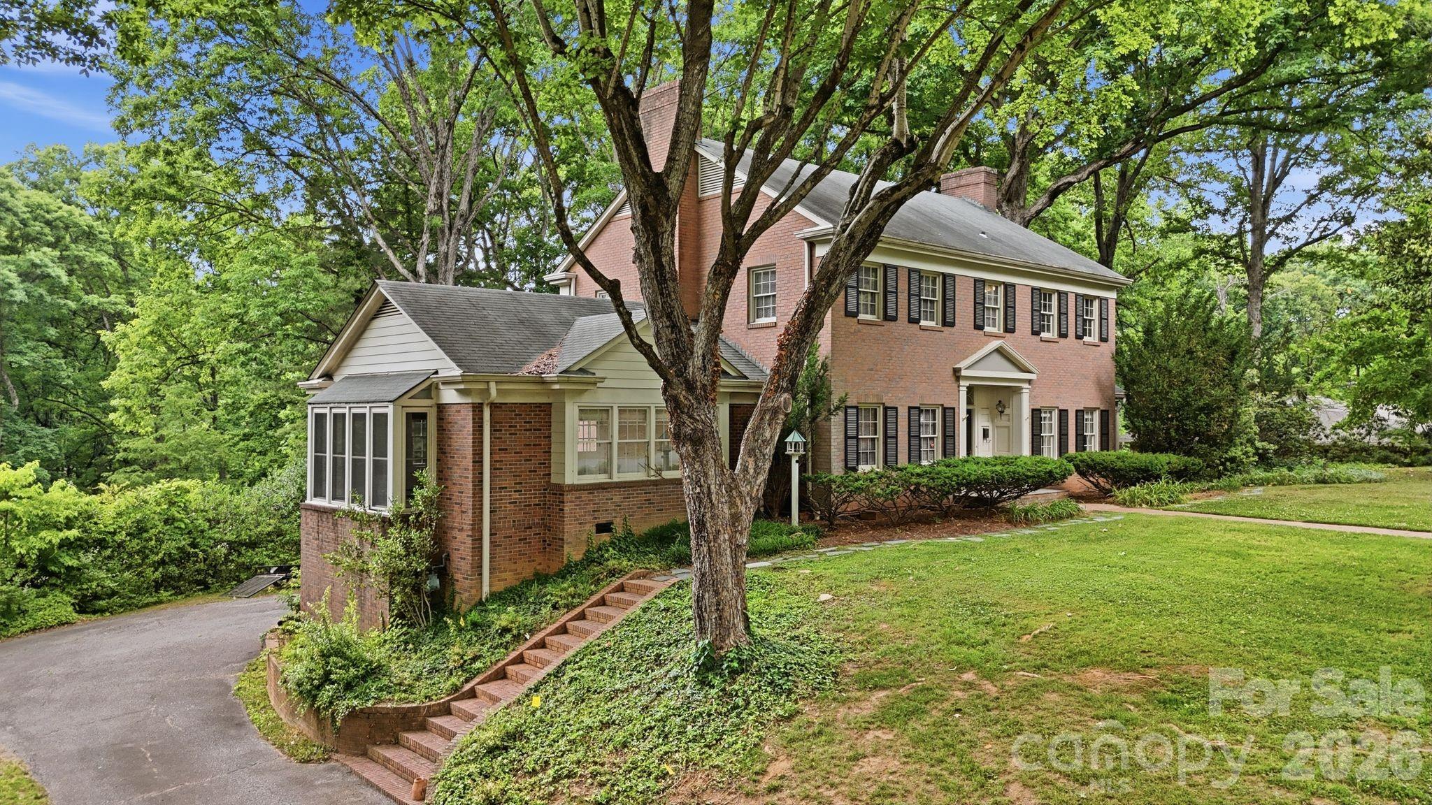 Single Family Residence at 330 Earlwood Road, Statesville, photo 6 of 48