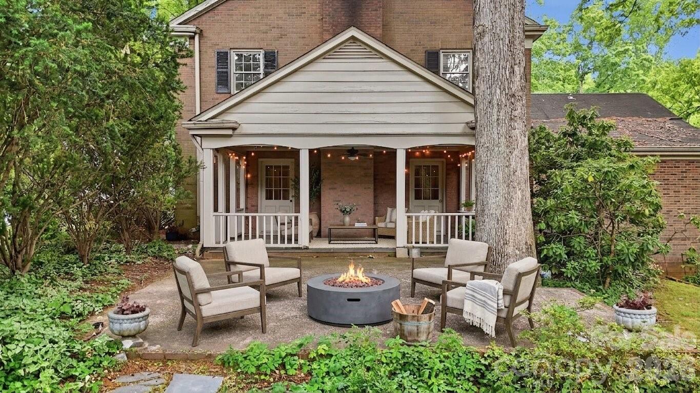 Virtually Staged - 330 Earlwood Road, Statesville